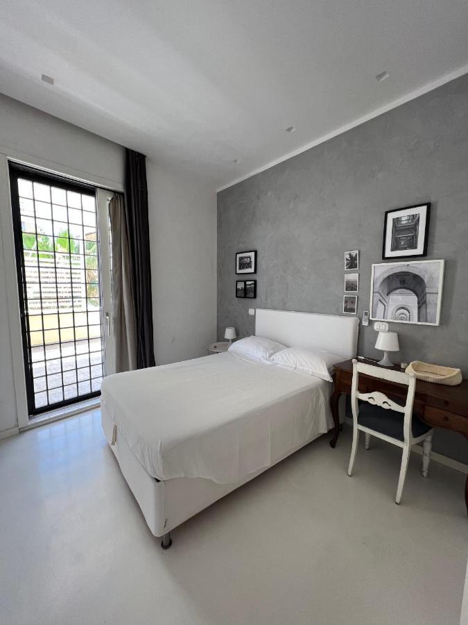 Rome, Beautiful Apartment In A Vintage Building Ostie Extérieur photo