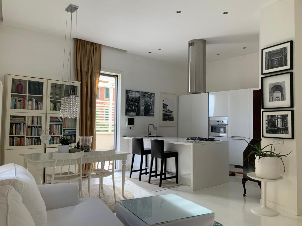Rome, Beautiful Apartment In A Vintage Building Ostie Extérieur photo