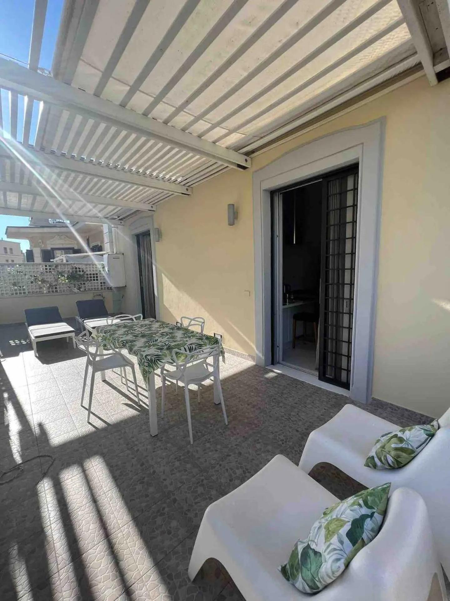 Rome, Beautiful Apartment In A Vintage Building Ostie Extérieur photo