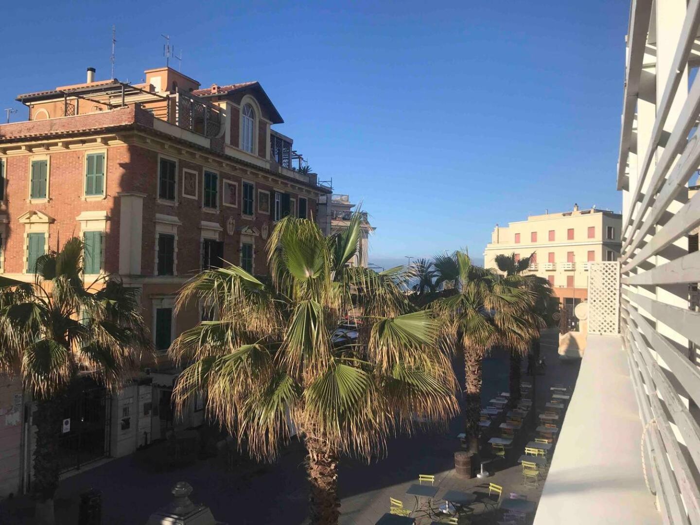 Rome, Beautiful Apartment In A Vintage Building Ostie Extérieur photo